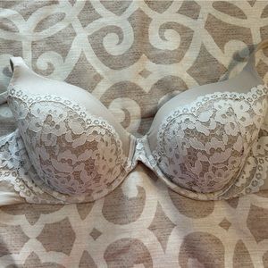 Victoria Secret 38D Bra